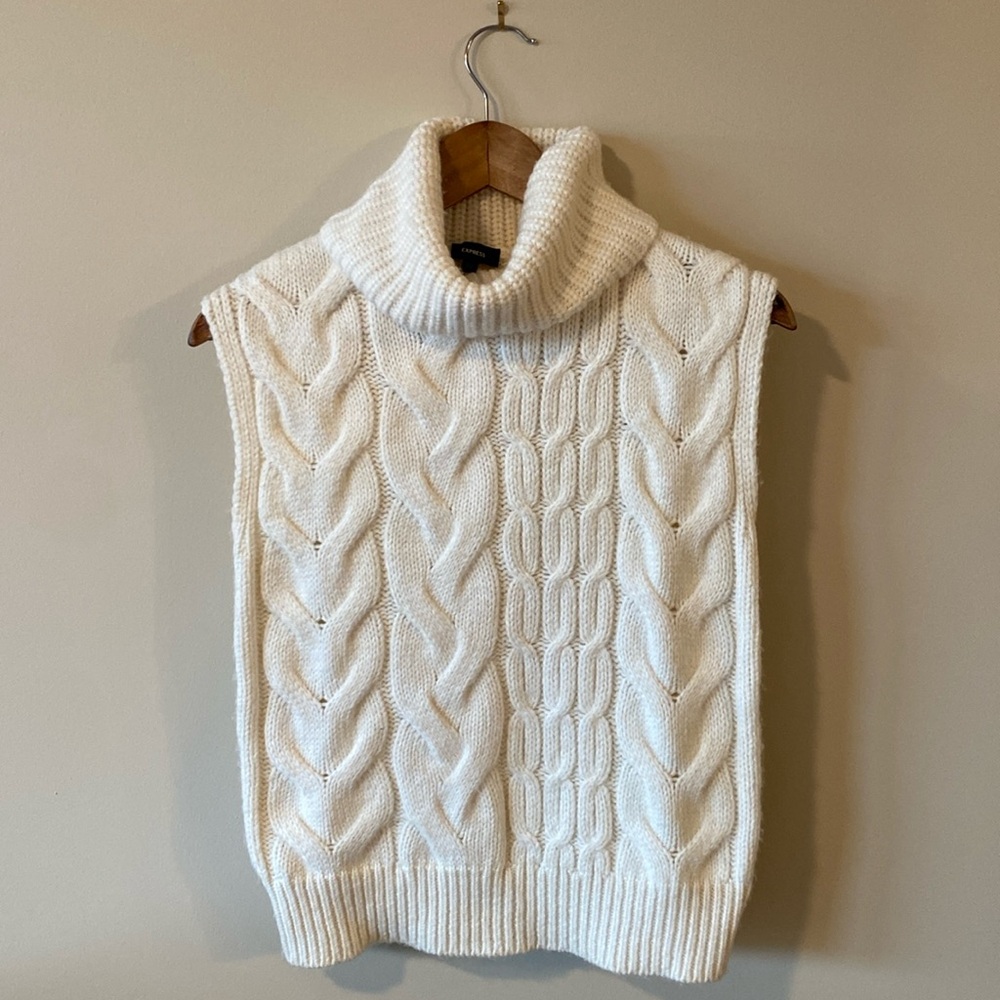 Sweater Vest